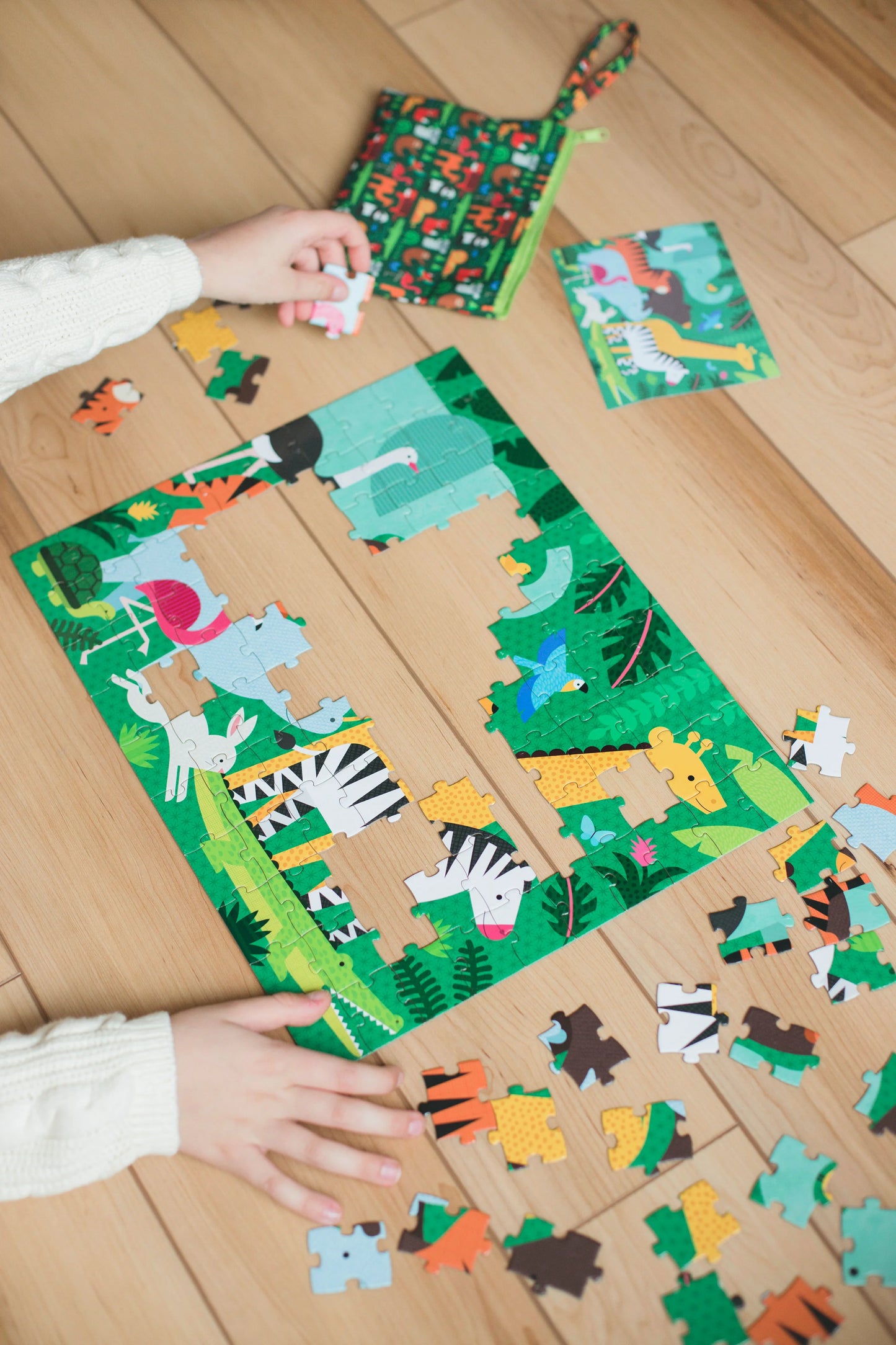 Two Sided Animal Menagerie On-The-Go Puzzle (Pack of 36)